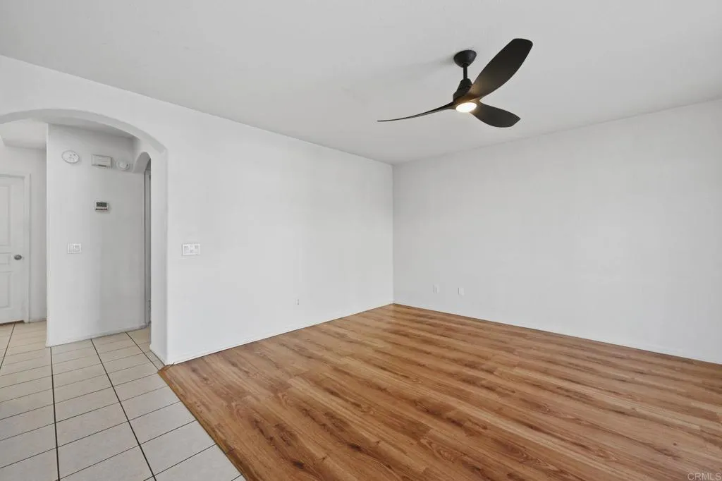 https://cdn.realtyfeed.com/cdn/127/306797232/1f49f1ae646eda978a451788aaa3633f.webp