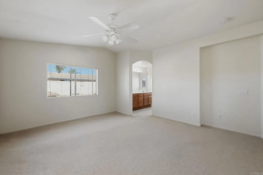 https://cdn.realtyfeed.com/cdn/127/306797232/21f67b3e9d9bda374ae94c9c066da7ed.webp