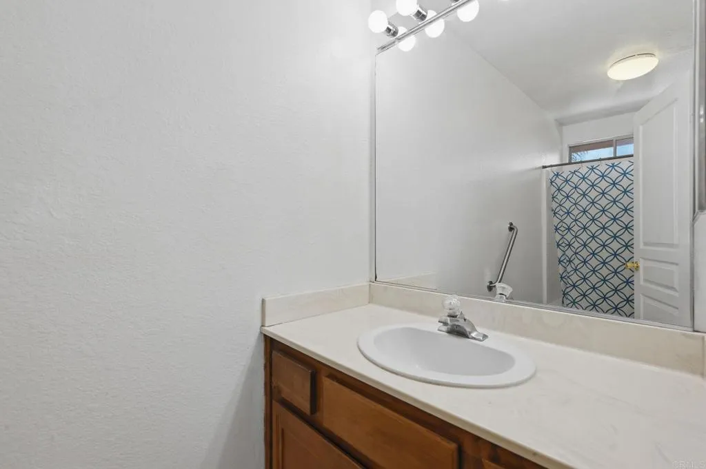 https://cdn.realtyfeed.com/cdn/127/306797232/2eb88b986210257927435c2da96b610e.webp