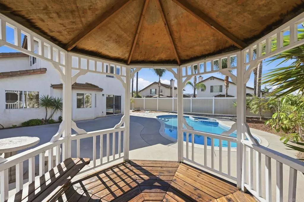 https://cdn.realtyfeed.com/cdn/127/306797232/4e7c41cdecb9cab2e4eb8d63f3be0c93.webp