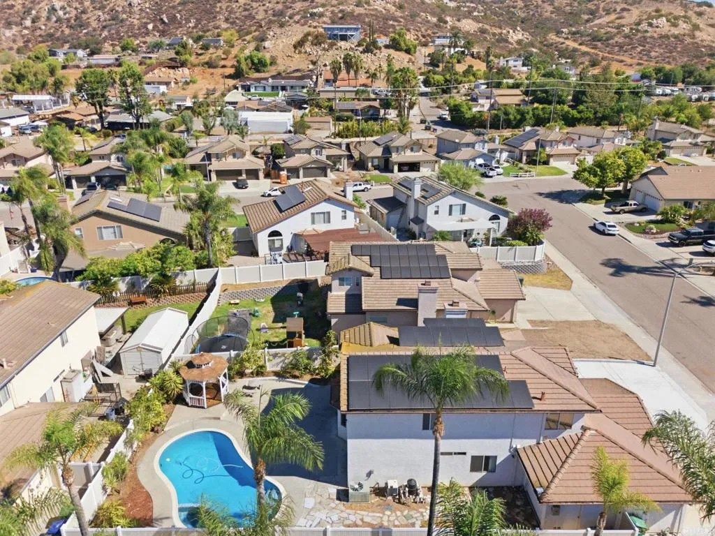 https://cdn.realtyfeed.com/cdn/127/306797232/8dfea4e18d858bc4aa592af5526665de.webp