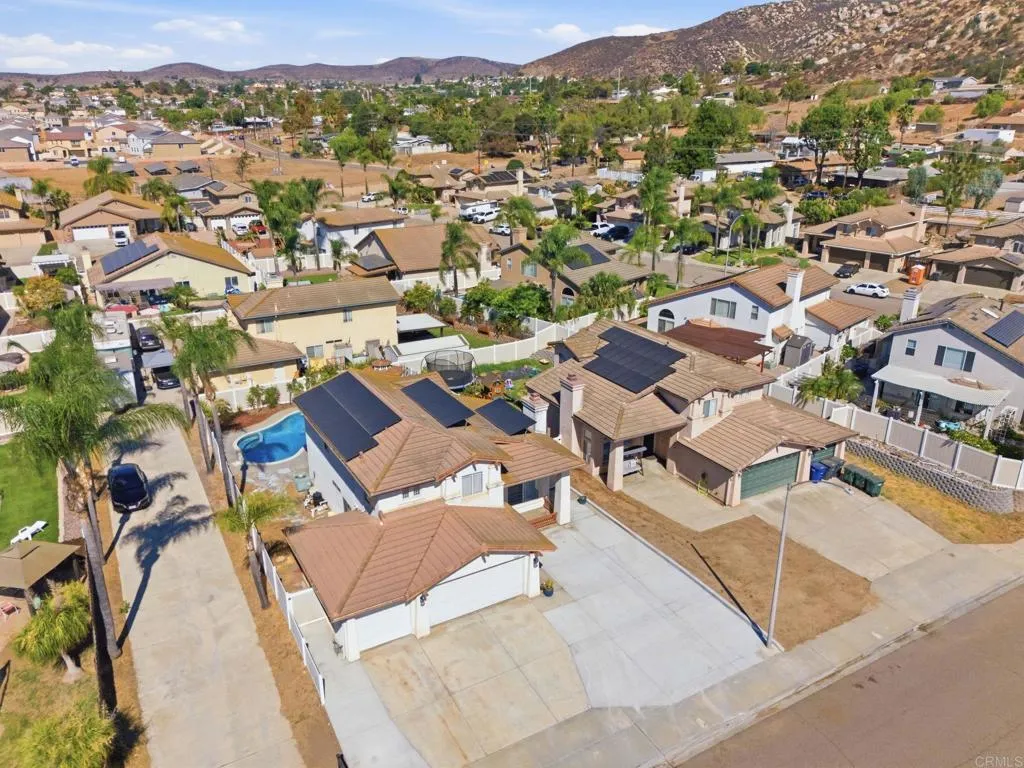 https://cdn.realtyfeed.com/cdn/127/306797232/d6f67cfe48315fee0f1f1b6688a40f3e.webp