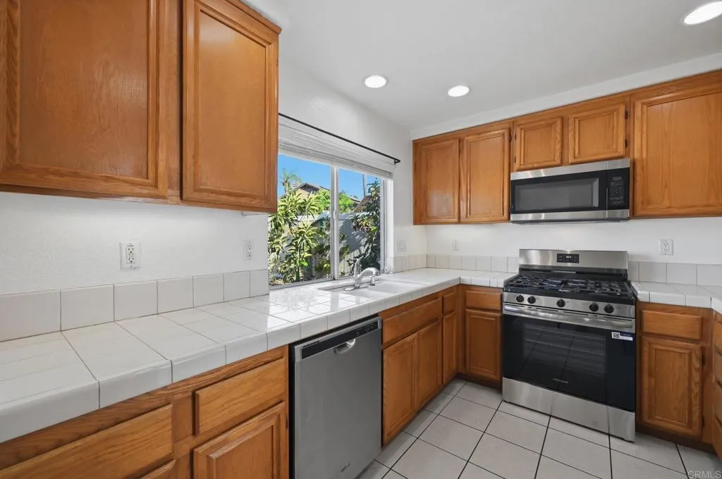 https://cdn.realtyfeed.com/cdn/127/306797232/fd0e99e035375025bc24758da9be0a23.webp