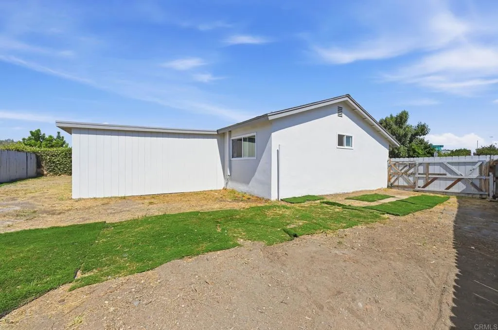 https://cdn.realtyfeed.com/cdn/127/306797233/147ee13f0dd52a616e72735bef5d2685.webp