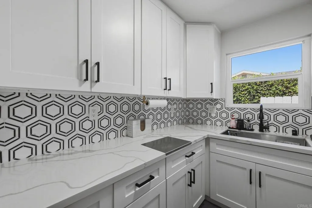 https://cdn.realtyfeed.com/cdn/127/306797233/3bc5cec6841ed0a4b695bd251e78e6a6.webp