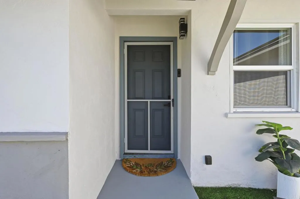 https://cdn.realtyfeed.com/cdn/127/306797233/f7f5c3ca0cdf662503197d9212ee252b.webp