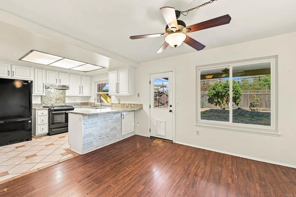 10355 Paseo Palmas Dr., Lakeside, CA 92040 - Photo 5 of 17, Lakeside, CA