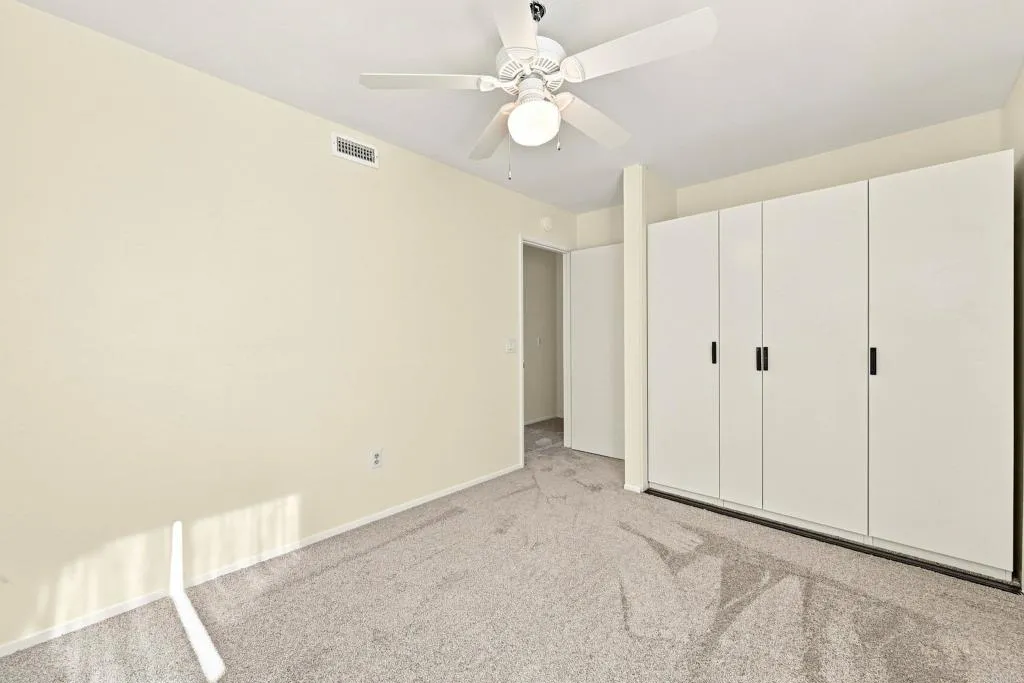 https://cdn.realtyfeed.com/cdn/127/306797348/eb69240f2dd9f844f644713413184339.webp