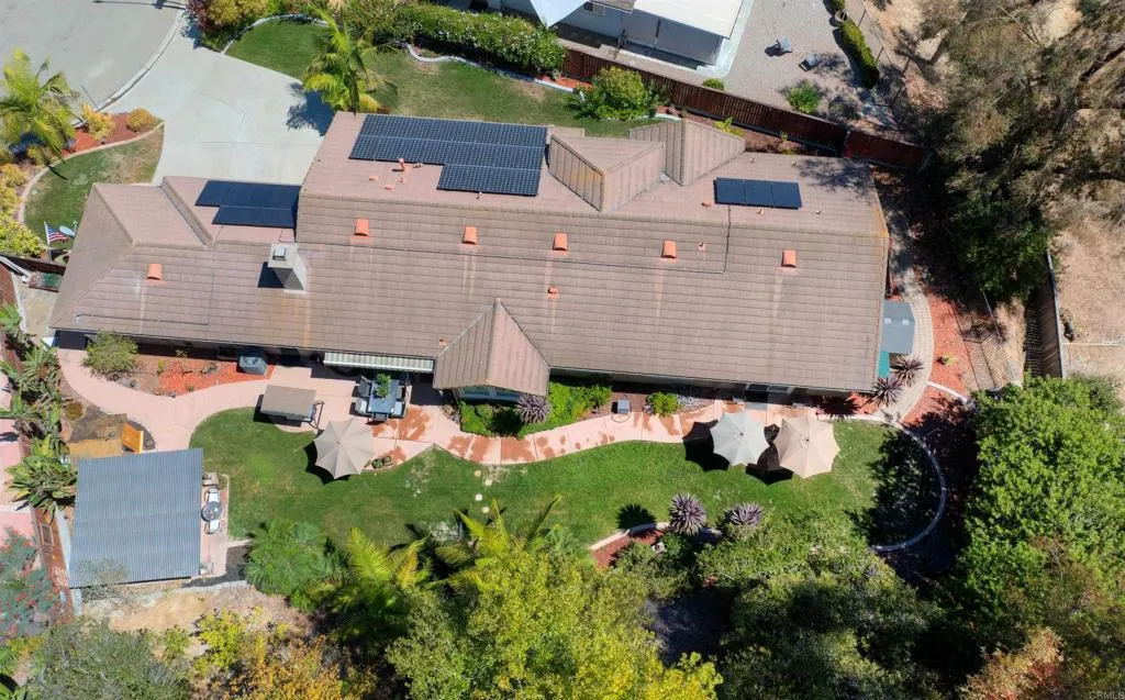 1061 Via Carina, Vista, CA 92081 - Photo 2 of 40, Vista, CA