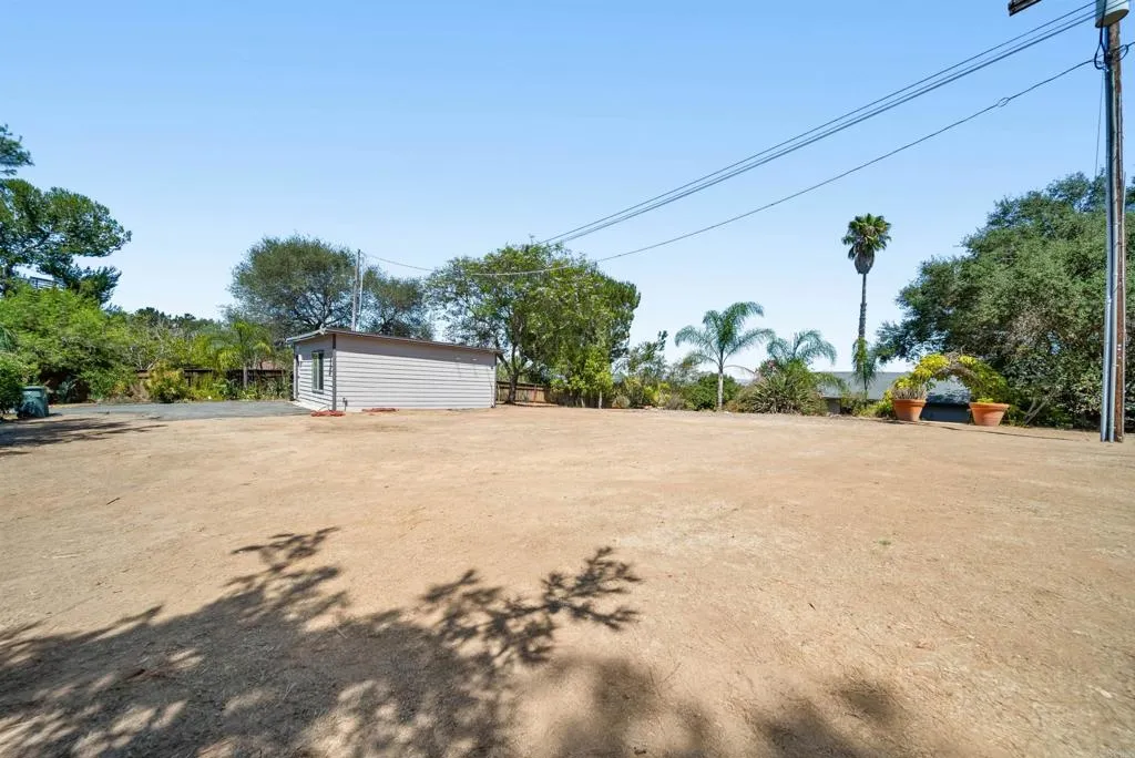 https://cdn.realtyfeed.com/cdn/127/306797437/7b555d1ffd9af9afb2f6dd9db8f704cd.webp