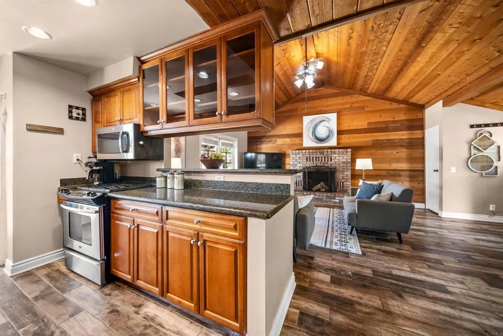 https://cdn.realtyfeed.com/cdn/127/306797437/826816daa3b5e68285ecf2b02a8ca63a.webp