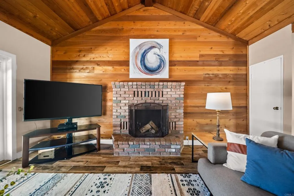 https://cdn.realtyfeed.com/cdn/127/306797437/ea36b12060deaf997d84322dffbef563.webp
