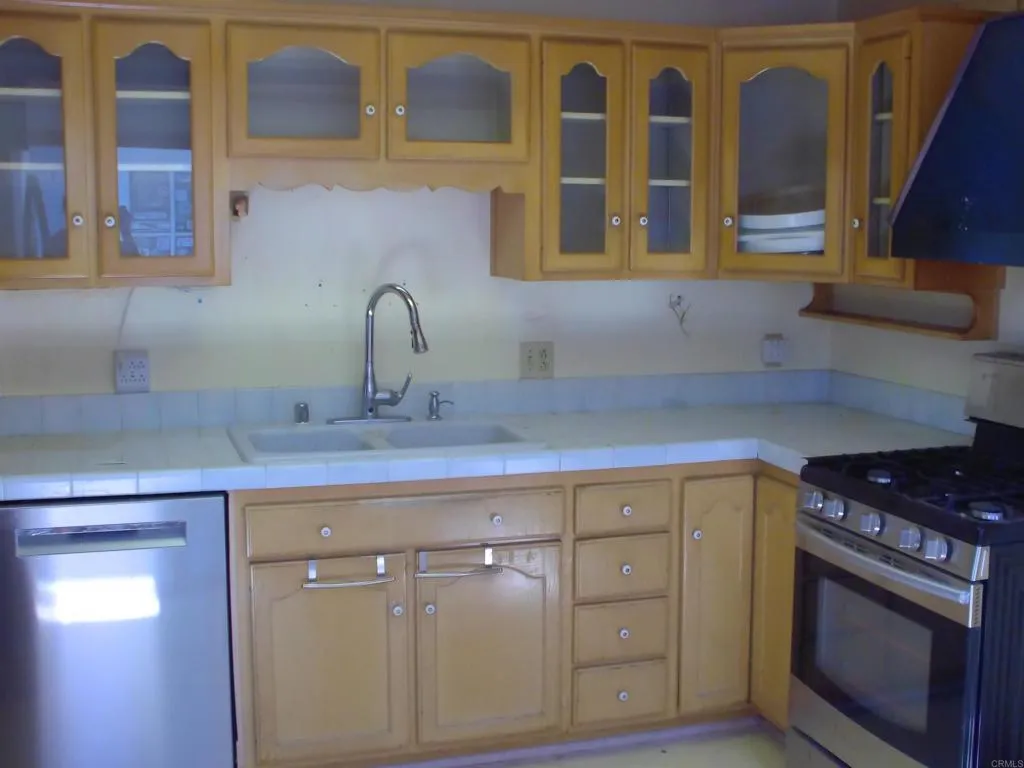 https://cdn.realtyfeed.com/cdn/127/306797438/77df723aa488a0bef913ed5f1ded6cb3.webp
