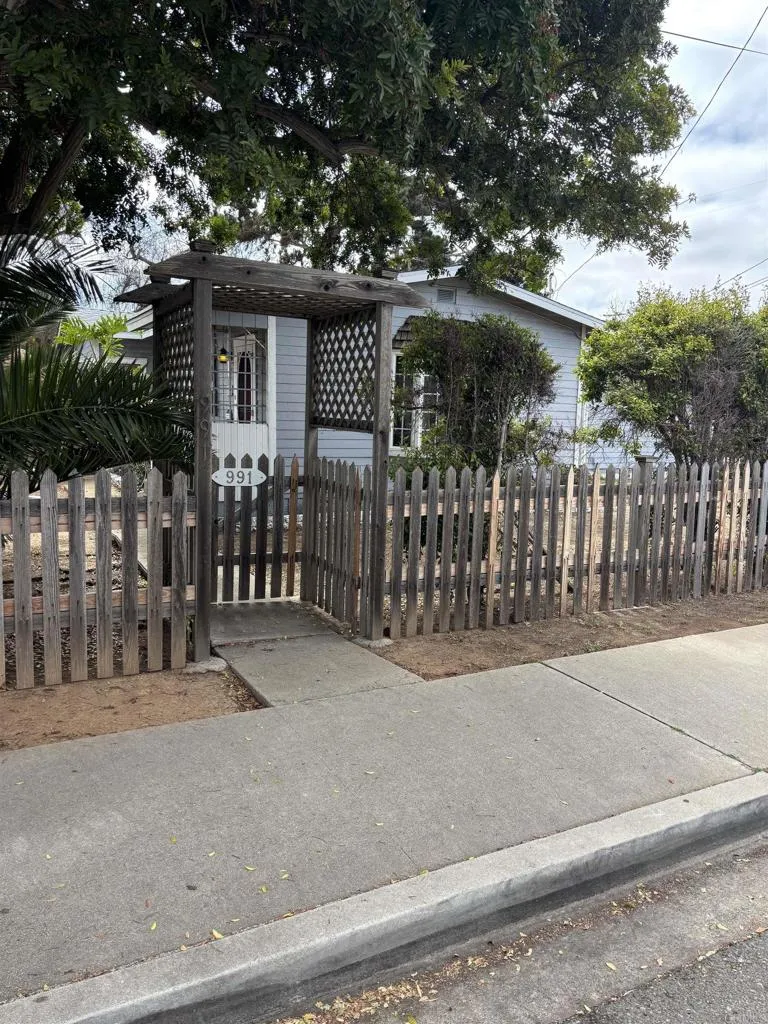 991 Connecticut Street, Imperial Beach, CA 91932 - Photo 2 of 7, Imperial Beach, CA