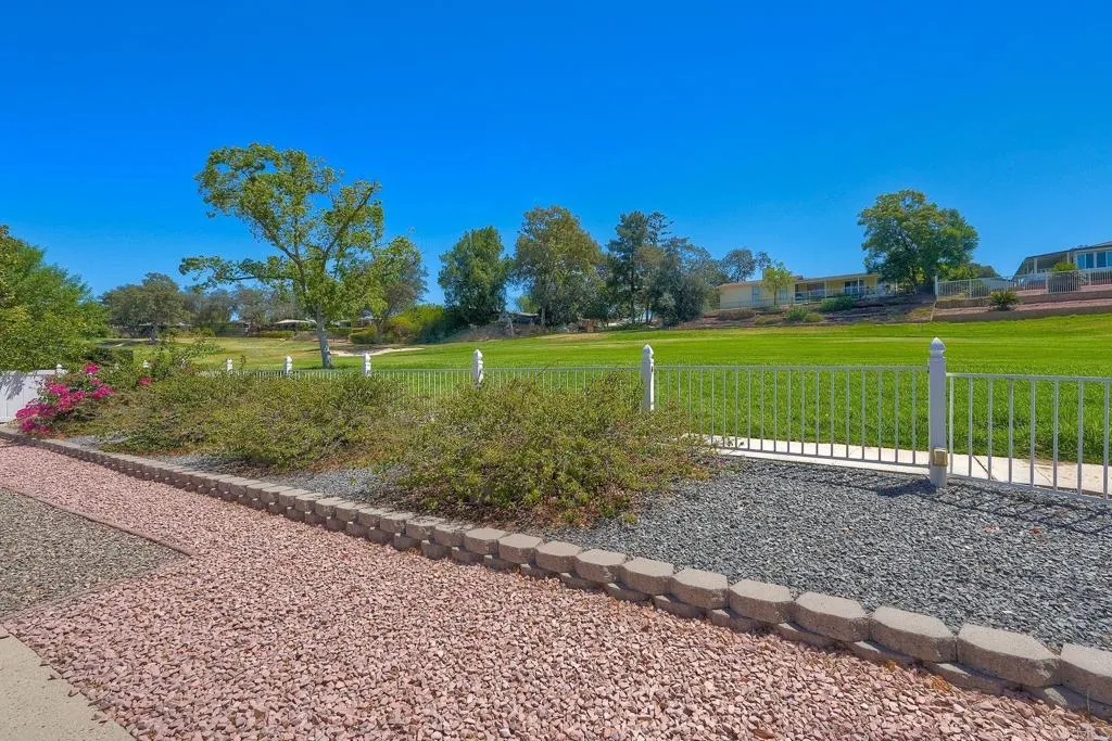 https://cdn.realtyfeed.com/cdn/127/306797478/0ba601a7df3170fdd48dd2c278b1d4ec.webp