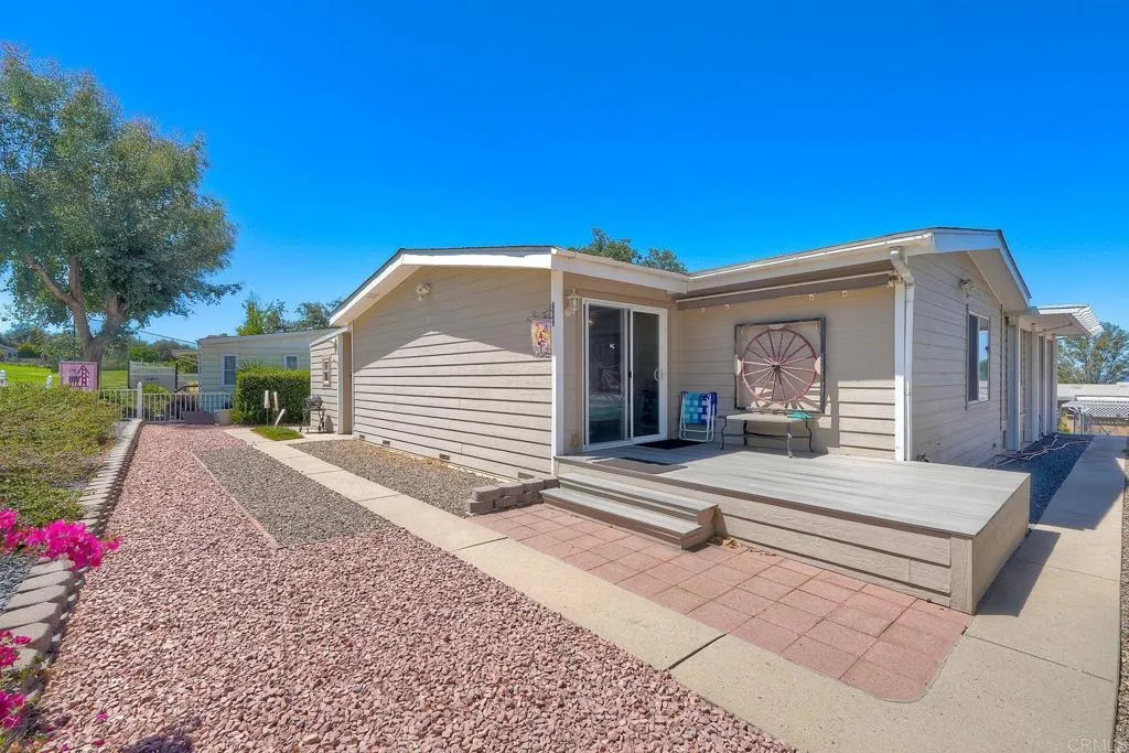 https://cdn.realtyfeed.com/cdn/127/306797478/c6c03e1eab624fa51342153839327ebf.webp