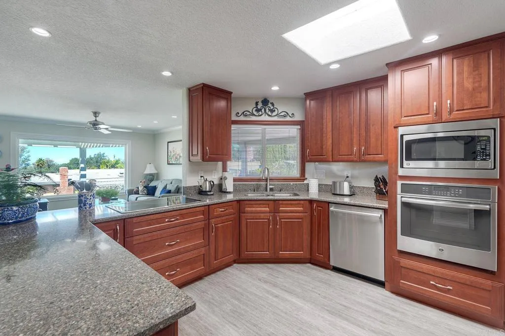 https://cdn.realtyfeed.com/cdn/127/306797478/cfec68be90289053e8488b5582798208.webp