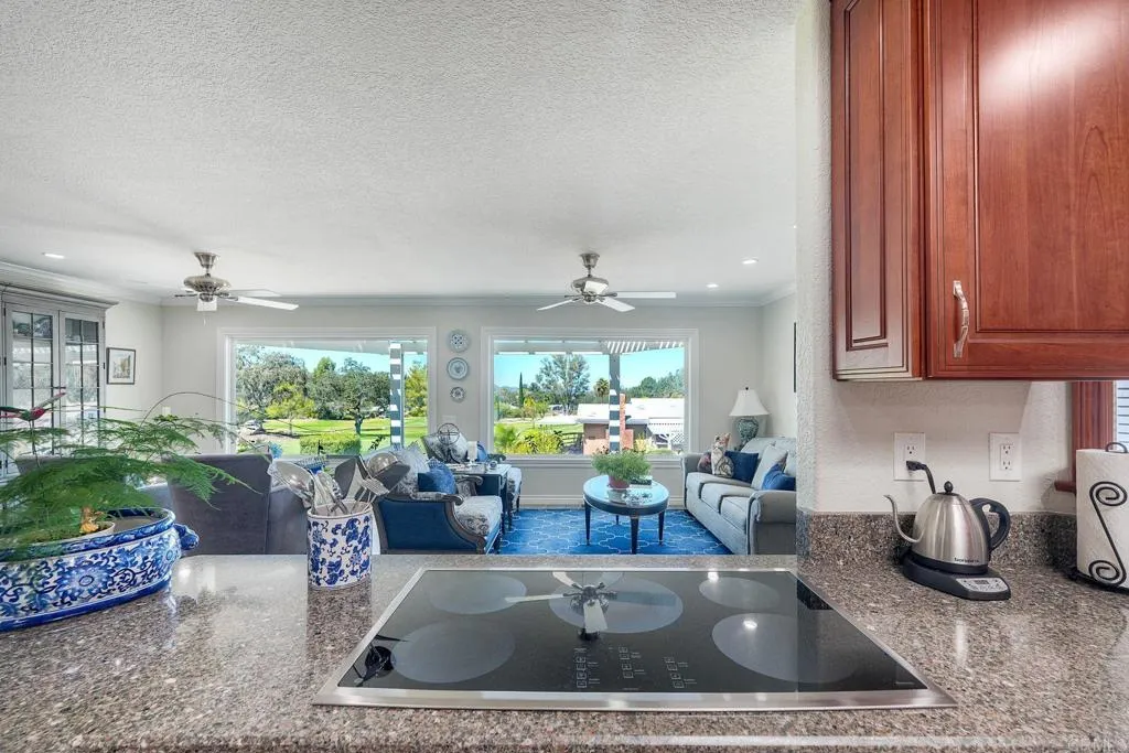 https://cdn.realtyfeed.com/cdn/127/306797478/d907869e6651bcd06eb3f0d07f2998c2.webp
