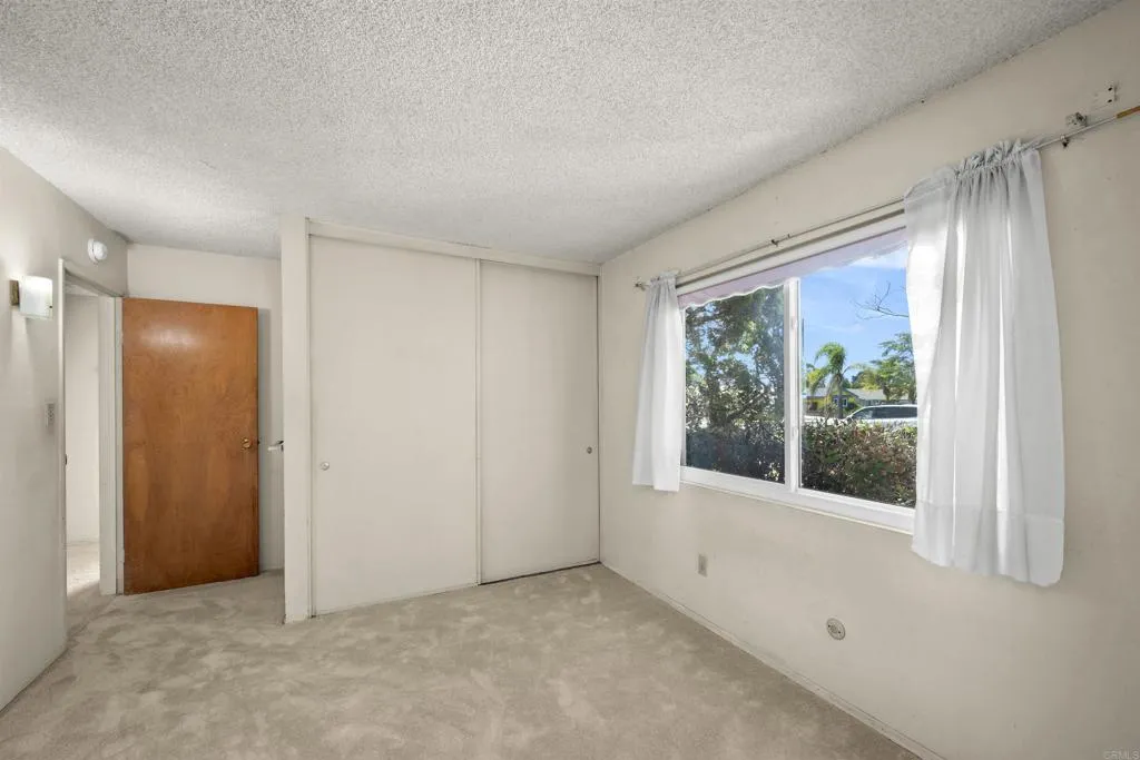 https://cdn.realtyfeed.com/cdn/127/306797512/1c800503c26c544cffc892368f834bab.webp