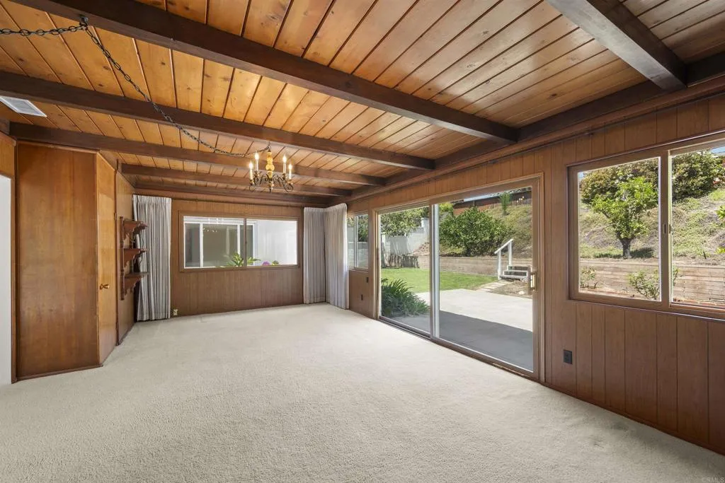 https://cdn.realtyfeed.com/cdn/127/306797512/27eb7790b3d8ed36c78e83e6560d6f5d.webp