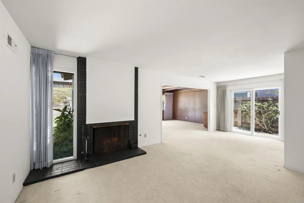 https://cdn.realtyfeed.com/cdn/127/306797512/3d1cda053a75b51c6c38da5fbb486a2c.webp