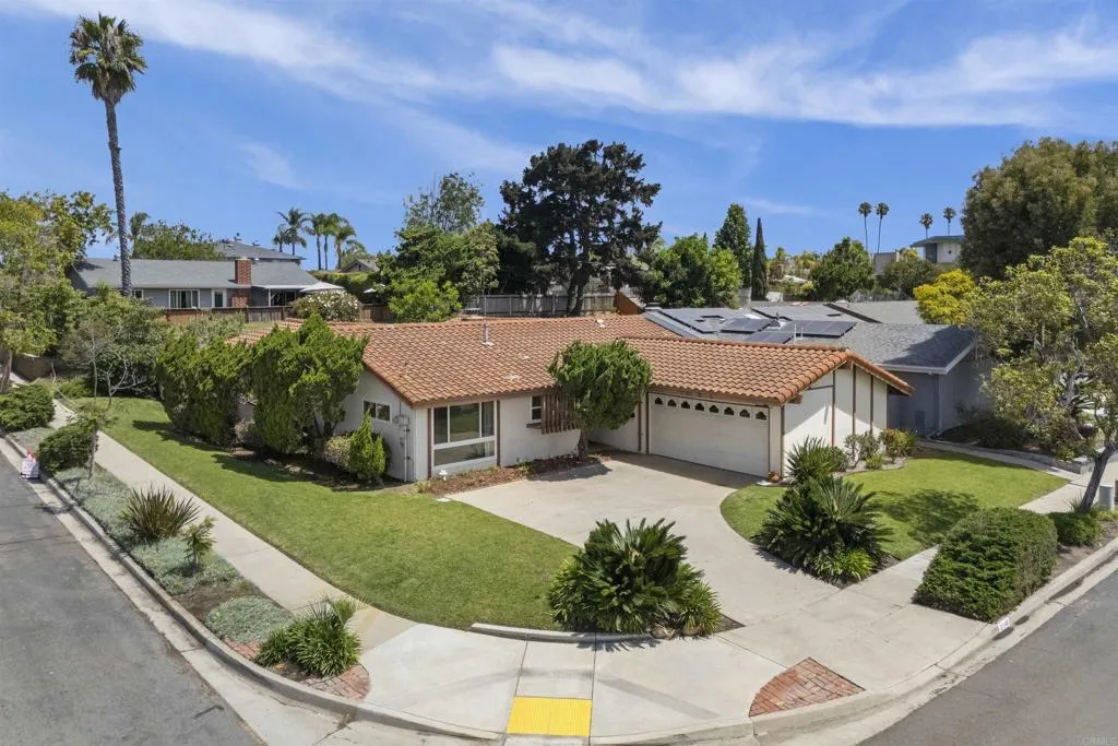 https://cdn.realtyfeed.com/cdn/127/306797512/50f1c78262ca7917d83d3e53a3c79fd4.webp