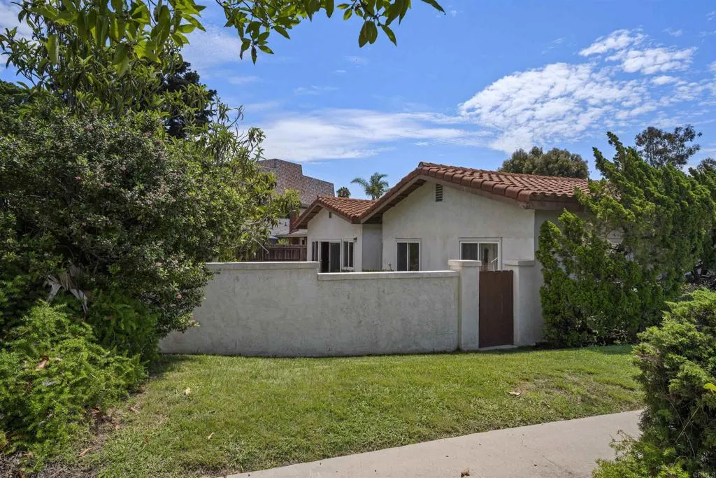 https://cdn.realtyfeed.com/cdn/127/306797512/593fbd3a34f5093251859c81c9988f1f.webp