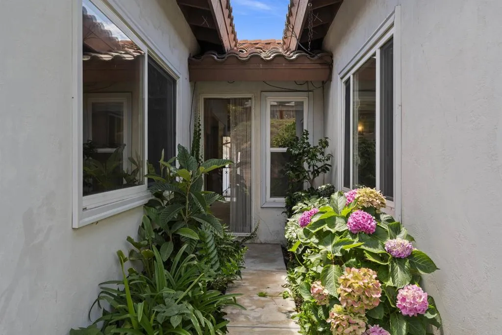https://cdn.realtyfeed.com/cdn/127/306797512/730e6b9089945a585f8e97dcf7f17e39.webp