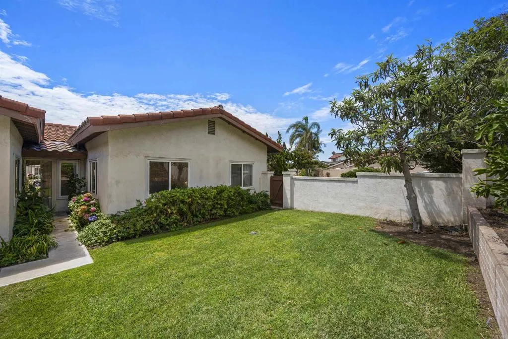 https://cdn.realtyfeed.com/cdn/127/306797512/8fdf76b24ca3394a8b47c445ad4f3598.webp