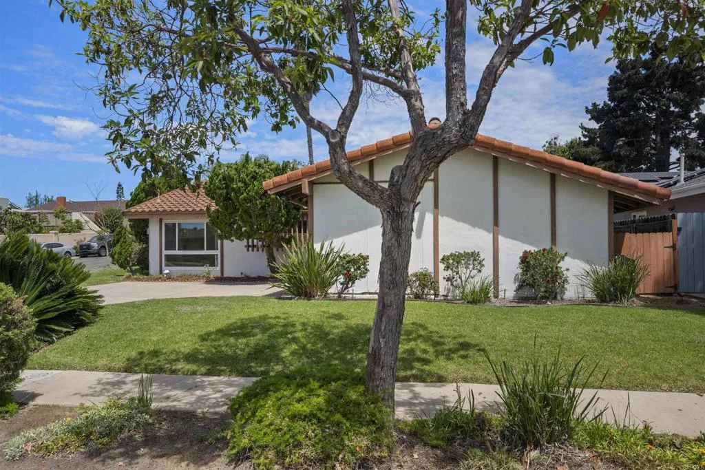 https://cdn.realtyfeed.com/cdn/127/306797512/95b18fdc65de1278848845d6019d14b2.webp