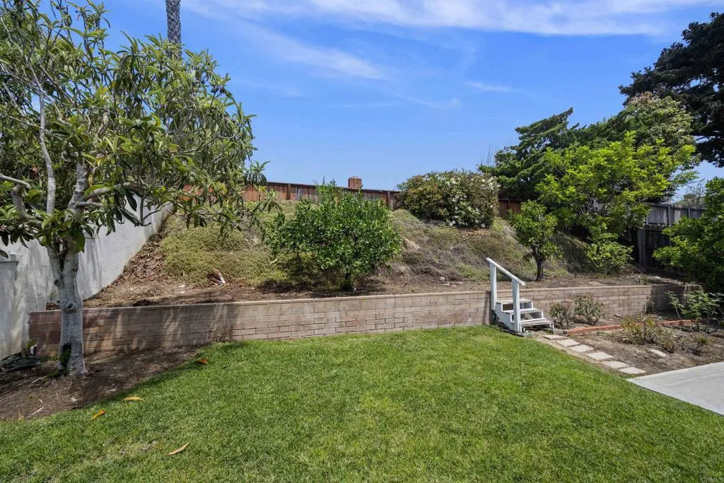 https://cdn.realtyfeed.com/cdn/127/306797512/af0e27cd4cf0a8af12ab4d9142d67ff6.webp