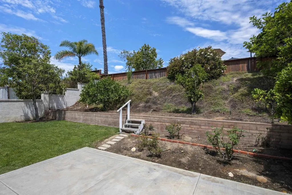 https://cdn.realtyfeed.com/cdn/127/306797512/b8a549c064cd5bdadd085f4c8ac10d17.webp