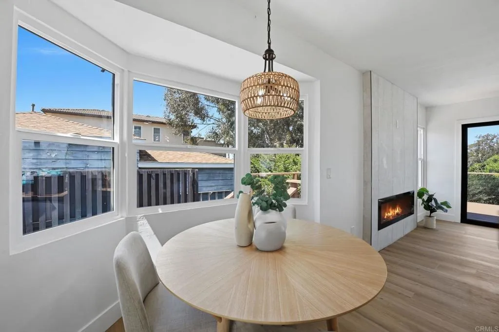 https://cdn.realtyfeed.com/cdn/127/306797564/a8a64bc2e0f2b8f033fbee46e3baf9e0.webp