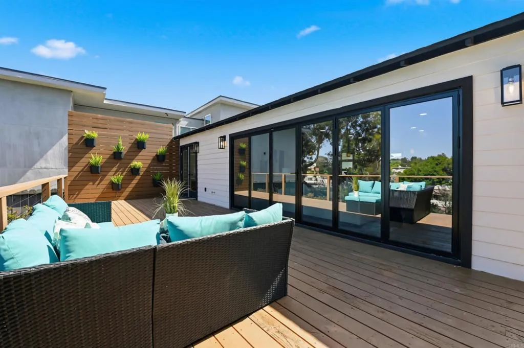 https://cdn.realtyfeed.com/cdn/127/306797564/aba1e3c72f2879e43b920e65724700d5.webp