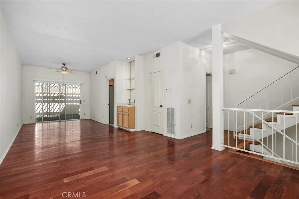 https://cdn.realtyfeed.com/cdn/127/306797566/162ee576c5e1a338a58244231ab00987.webp