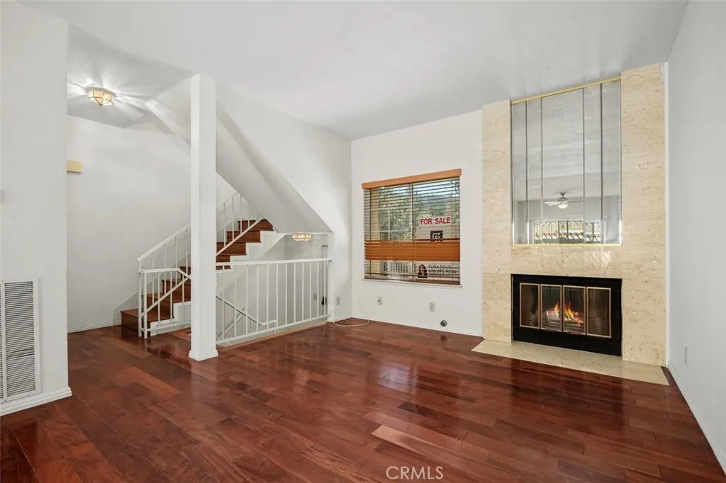 https://cdn.realtyfeed.com/cdn/127/306797566/6b5ab35d0a6d8c4f6c05439cbe3b6ef2.webp