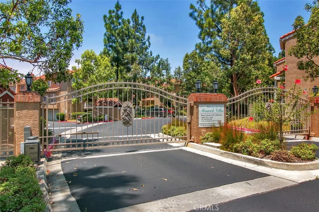 https://cdn.realtyfeed.com/cdn/127/306797566/7434116cbcfefccbb83d03fd2d7d00b3.webp