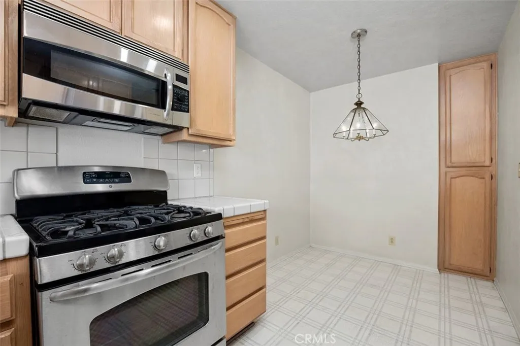 https://cdn.realtyfeed.com/cdn/127/306797566/9a0fcd35f1866c61efbeca34bd1147e4.webp