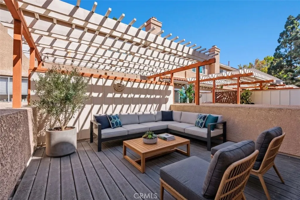 https://cdn.realtyfeed.com/cdn/127/306797566/af2cd18dbfd62978c60727e369db836c.webp