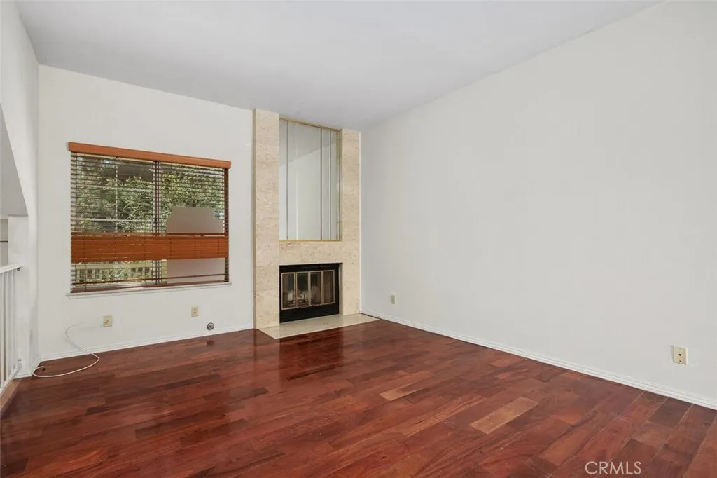 https://cdn.realtyfeed.com/cdn/127/306797566/af9dca82490647234a22542ba62528dd.webp