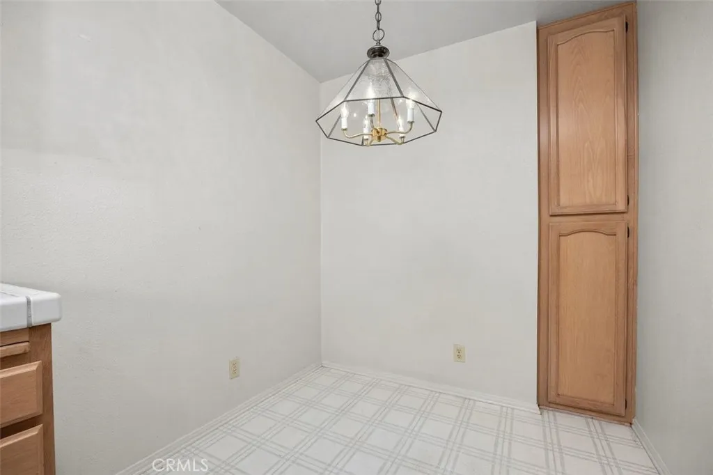 https://cdn.realtyfeed.com/cdn/127/306797566/b91c43dfa36e17cf0354a26cbe8a7a19.webp