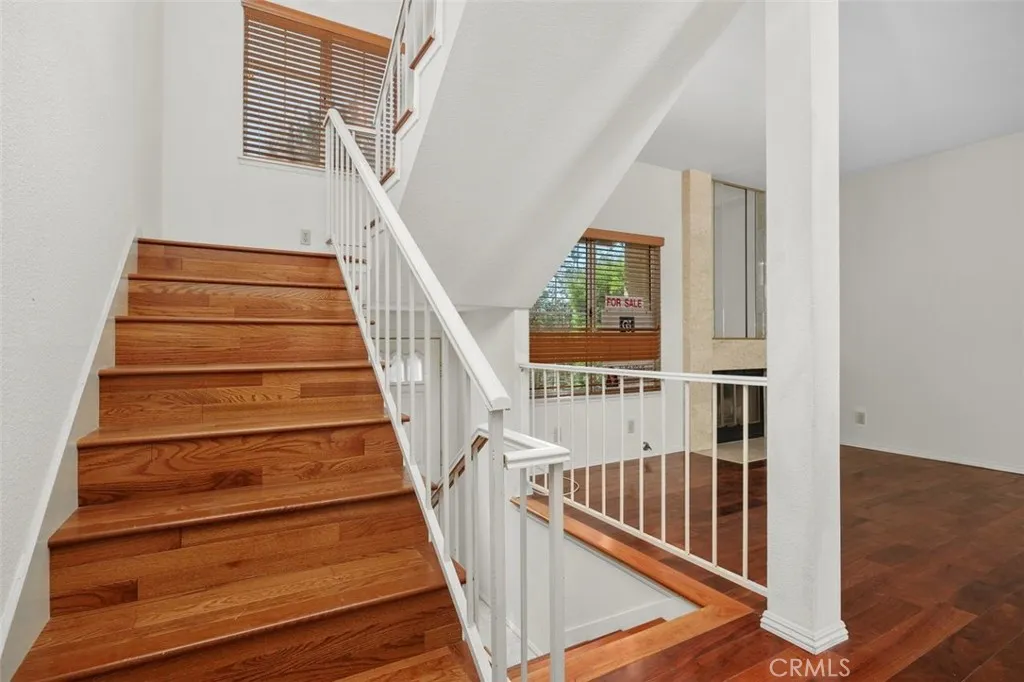 https://cdn.realtyfeed.com/cdn/127/306797566/ffa2e816a98eb6346a26e67d18eec47a.webp