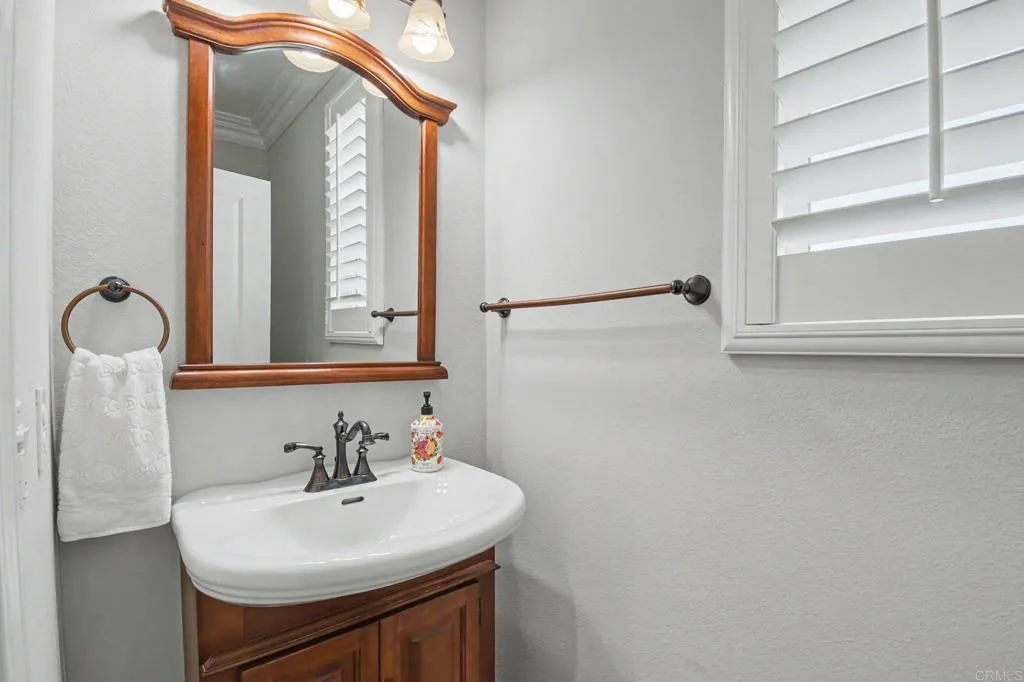 https://cdn.realtyfeed.com/cdn/127/306797603/bd1ff0983fb51f5f352cc8dfda6c9bb8.webp