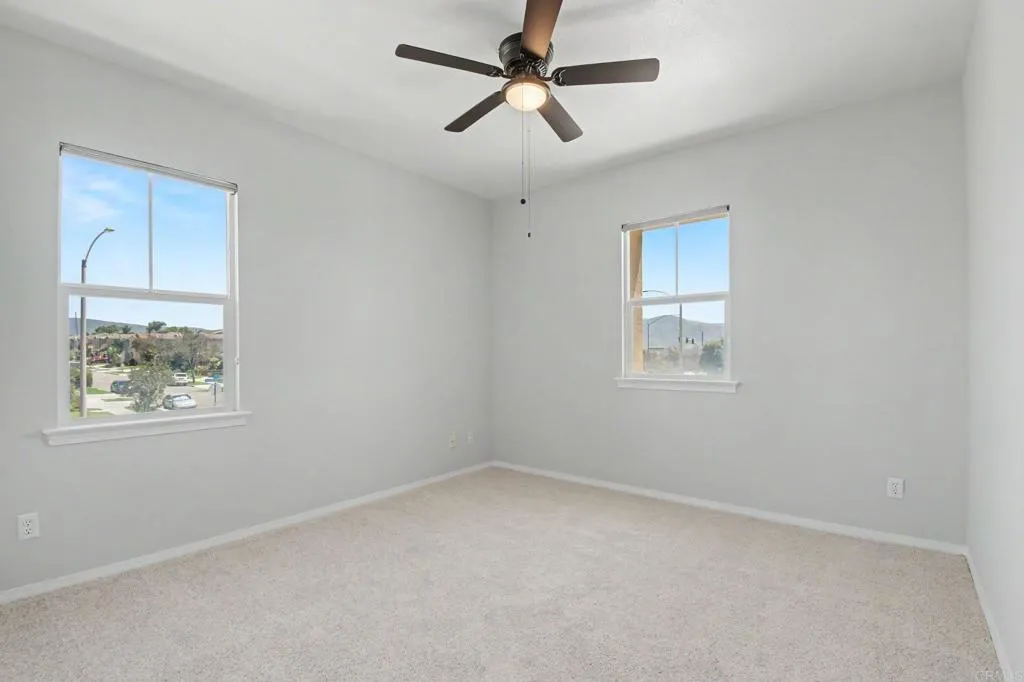 https://cdn.realtyfeed.com/cdn/127/306797603/d7f68289ef8b1b7c477a95e4527aaf96.webp