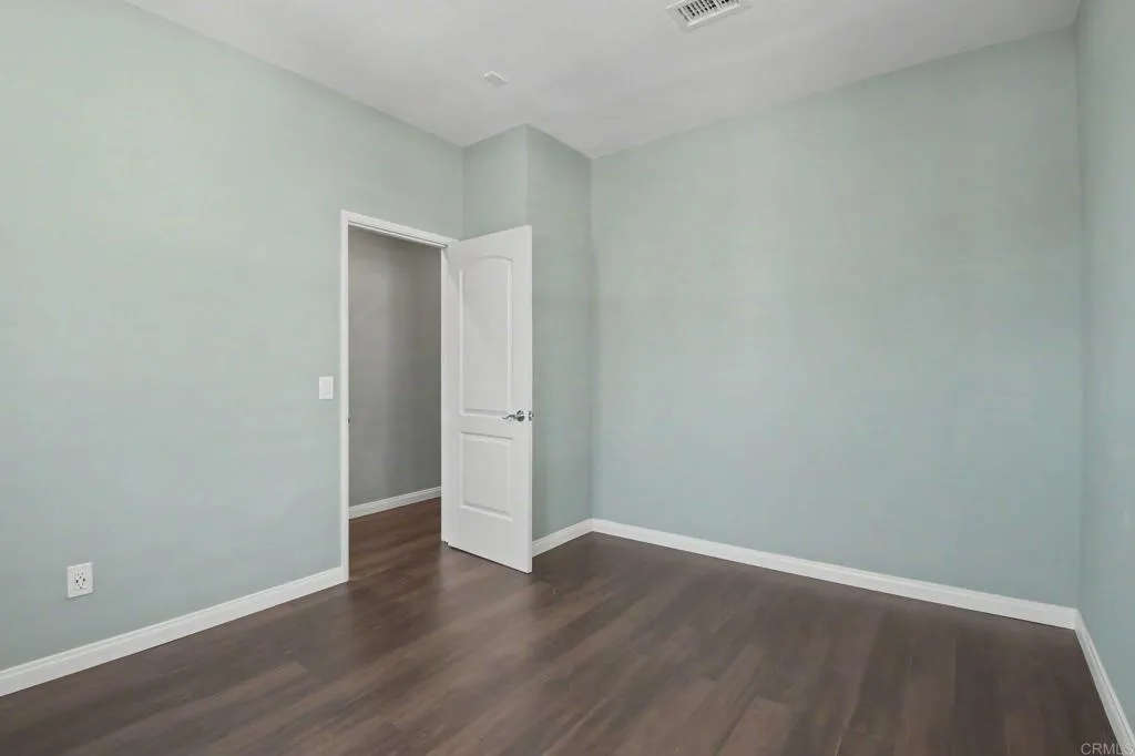 https://cdn.realtyfeed.com/cdn/127/306797721/aa8b89248501b02b33d07f5f3433040e.webp