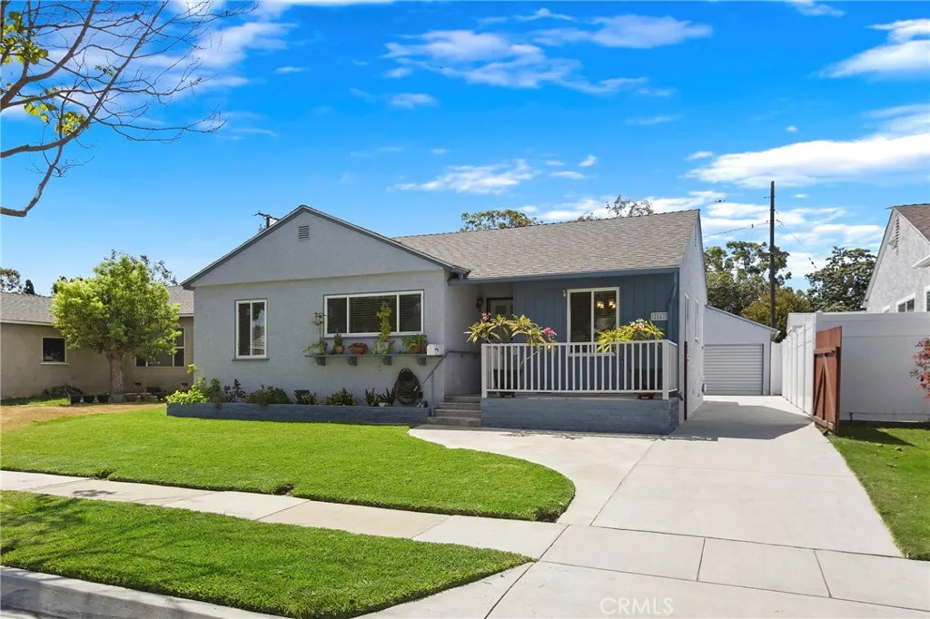 Lakewood, CA 90712
