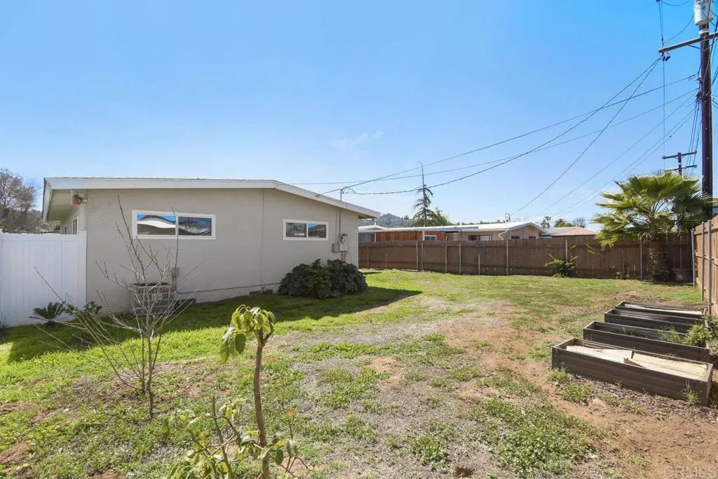https://cdn.realtyfeed.com/cdn/127/306797815/eaecec80630ee5c84e6e5edcd9bc3076.webp