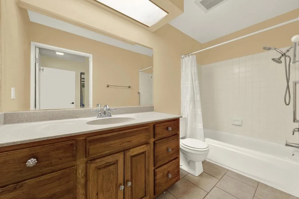 https://cdn.realtyfeed.com/cdn/127/306797818/5792d8f2ac436f69709e969200485ecd.webp