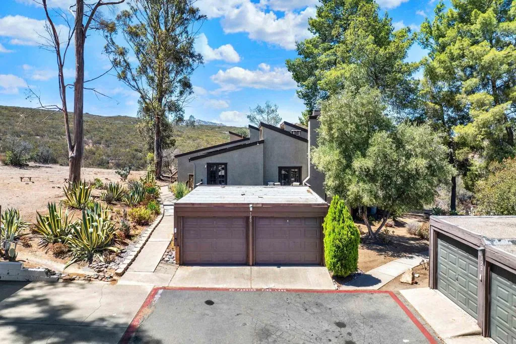 https://cdn.realtyfeed.com/cdn/127/306797818/d658e977ae72b1b382309250886f66d8.webp