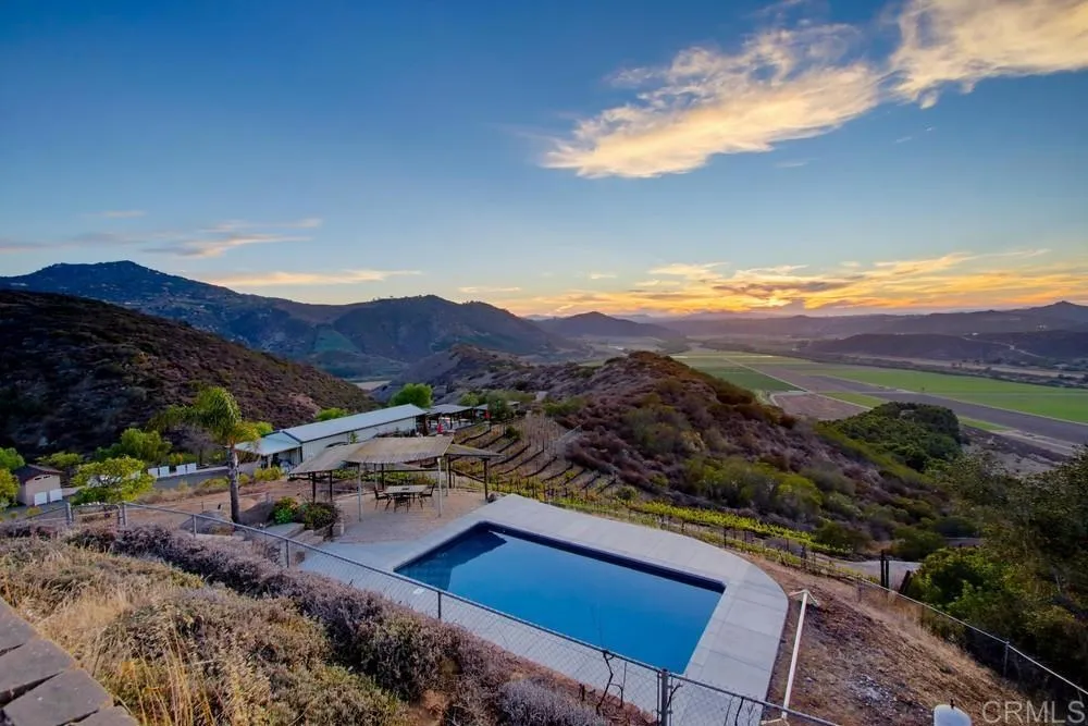 https://cdn.realtyfeed.com/cdn/127/306797842/2c5fb999c30b87cd3080533f0fb31bc2.webp